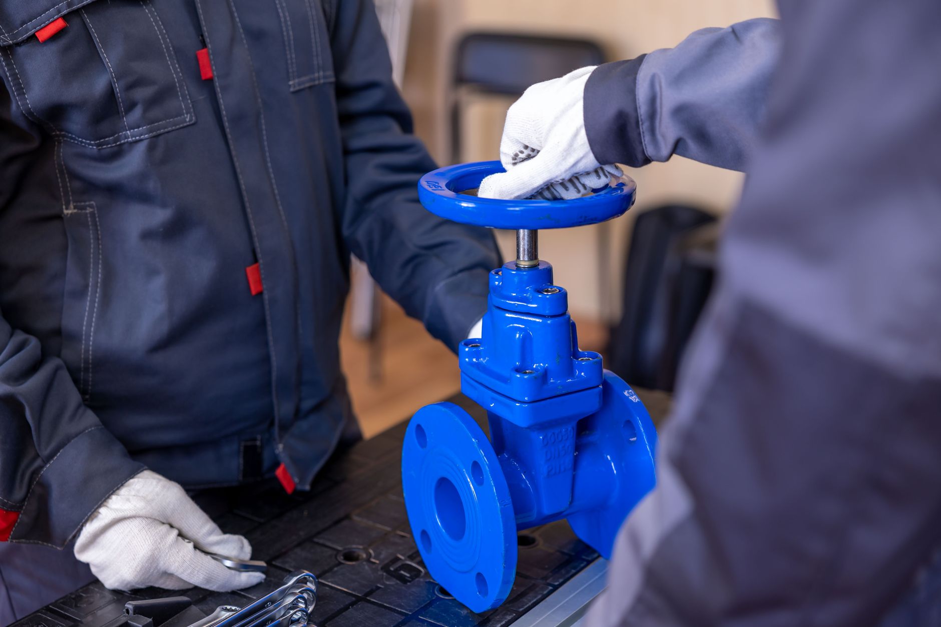 Why plumbers in small DFW towns can outrank the big firms